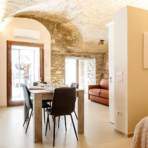 Appartamento Loft Moderno In Centro Storico, Assisi